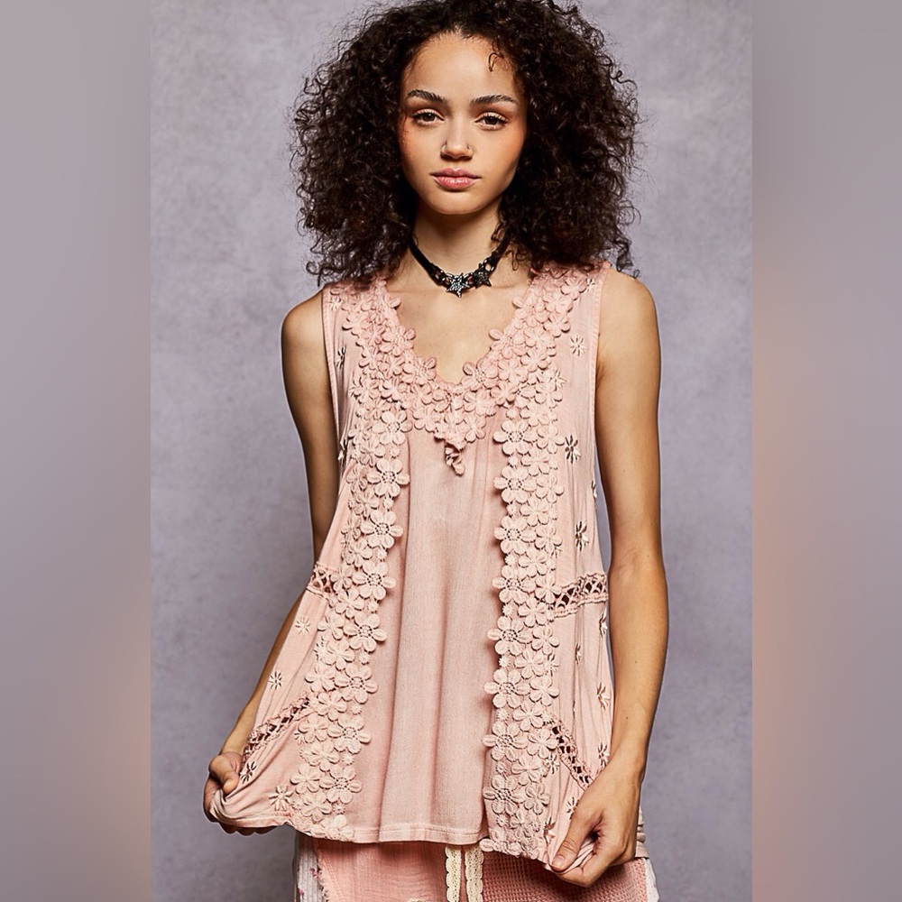 POL Pink Floral Applique Sleeveless V-Neck Top